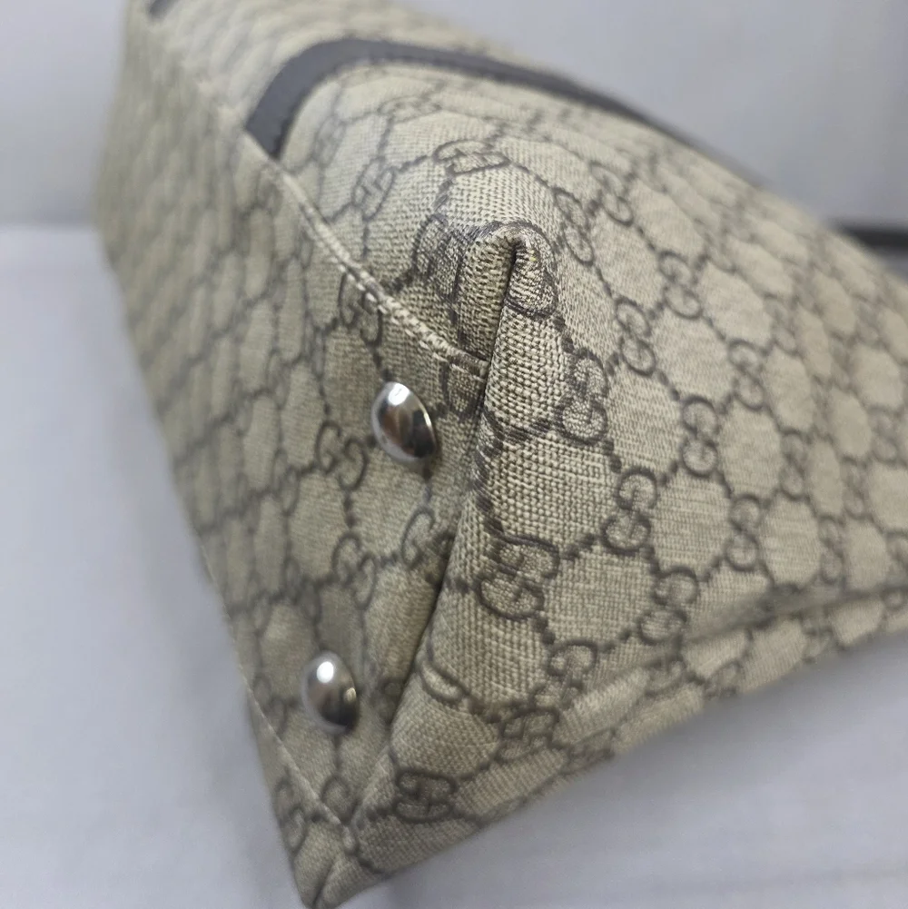 ✨️GUCCI GG Supreme Joy Tote Bag - Picture 12 of 16